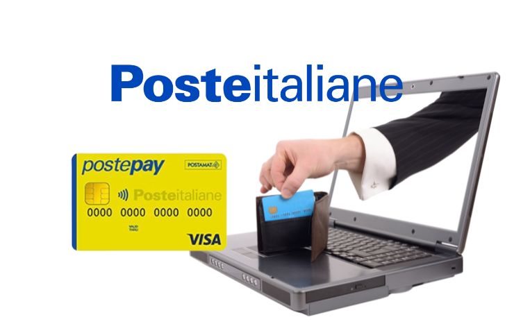 Scritta Poste Italiane, con carta Postepay e una mano che esce da schermo pc per rubare una carta da dentro il portafoglio