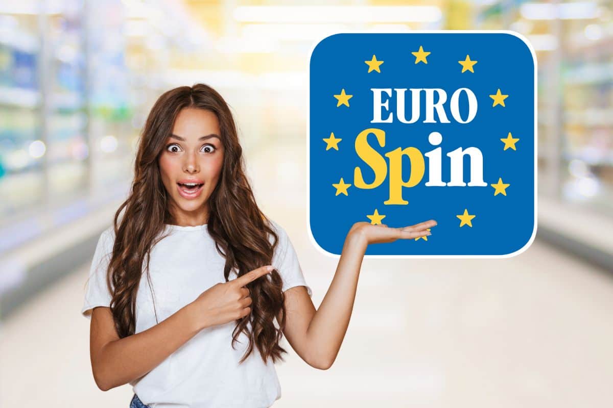 logo eurospin con ragazza che lo indica